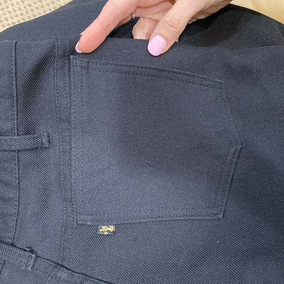 Excellent condition Levi’s Polyester Bootcut Pants. size 2. - Picture 5 of 8